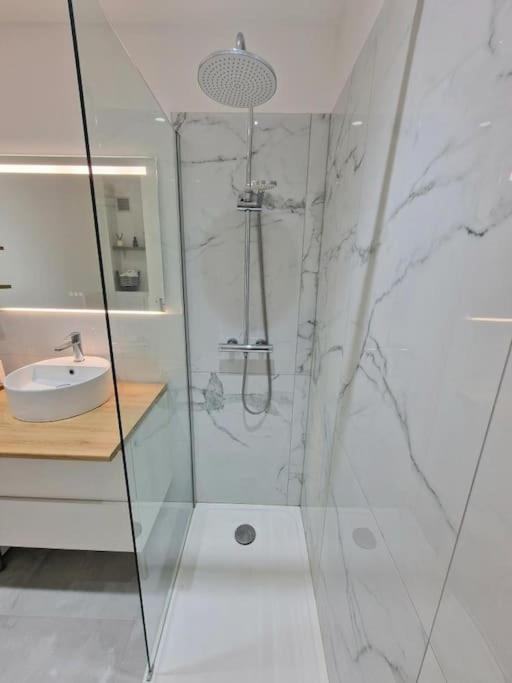 Appartement Cosy A 5 Min Des Plages Йер Экстерьер фото